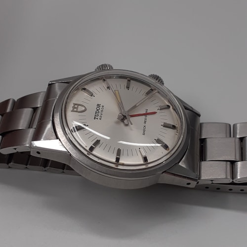Tudor 10050