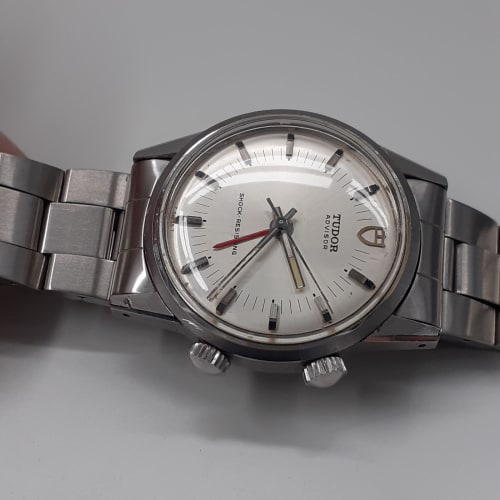 Tudor 10050